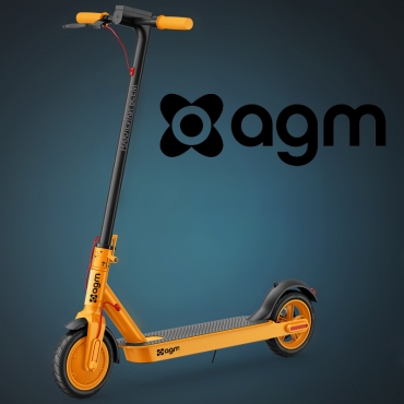 Наклейка AGM на трюковой самокат