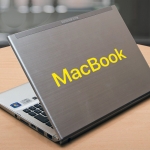 Наклейка на ноутбук Macbook