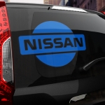 Наклейка Nissan